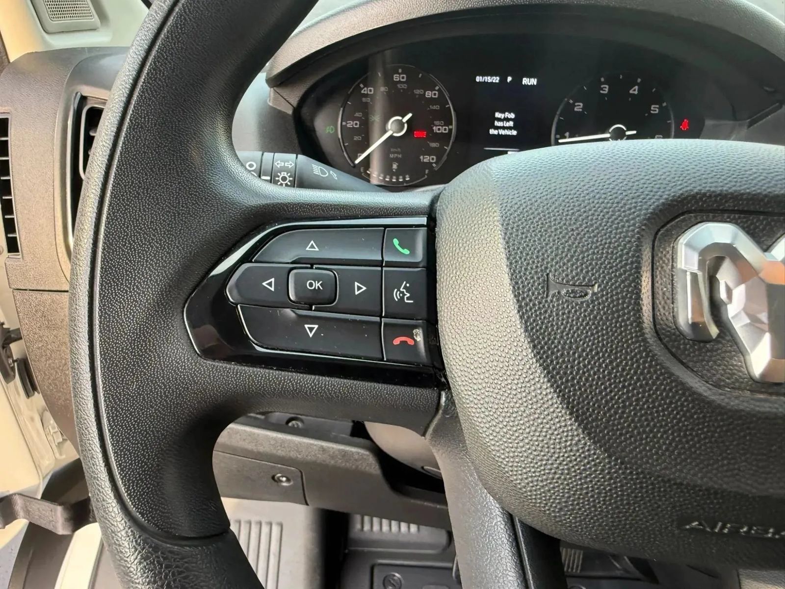 Used 2025 RAM ProMaster 2500 w/ Convenience Group FWD image 18