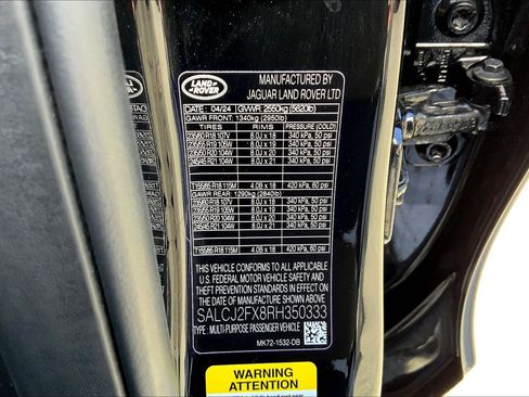 Used 2024 Land Rover Discovery Sport S image 32