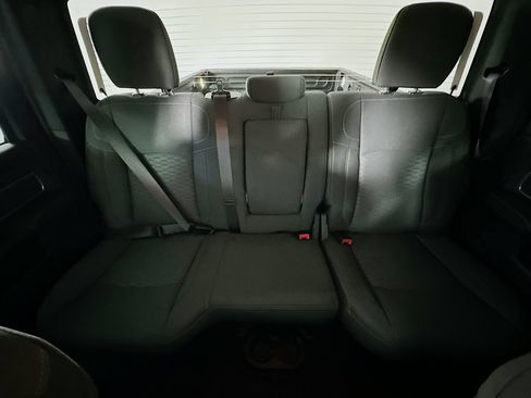 New 2026 RAM 3500 Big Horn AWD/4WD image 10