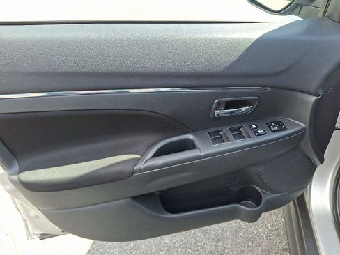 Used 2024 Mitsubishi Outlander Sport S image 12