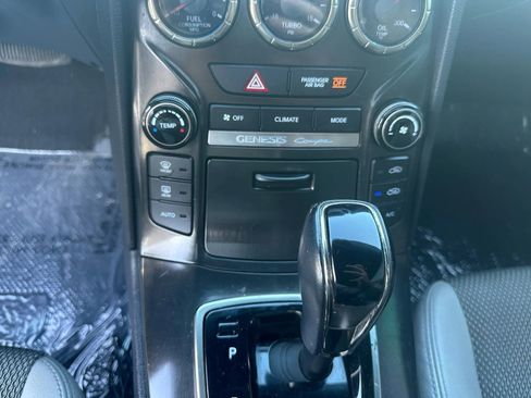 Used 2014 Hyundai Genesis 2.0T image 21
