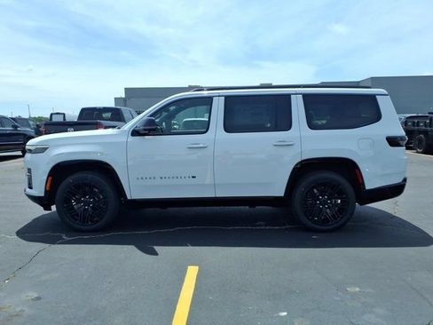 New 2026 Jeep Grand Wagoneer Limited AWD/4WD image 3