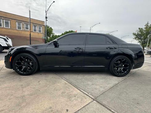 Used 2016 Chrysler 300 S RWD image 8