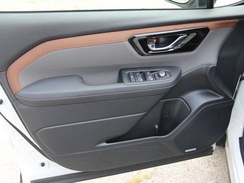 Certified 2025 Subaru Forester Sport AWD/4WD image 16