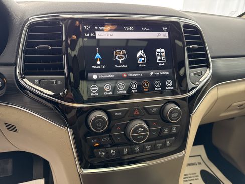 Used 2020 Jeep Grand Cherokee Limited w/ Luxury Group II image 11