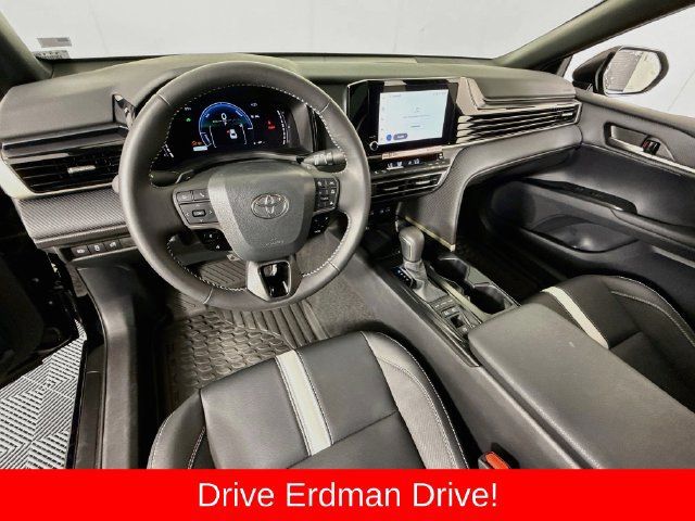 Used 2026 Toyota Camry SE FWD image 7