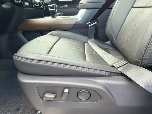 New 2026 Chevrolet Silverado 1500 High Country w/ Technology Package AWD/4WD image 11