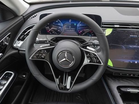 New 2026 Mercedes-Benz E 350 4MATIC Sedan image 24