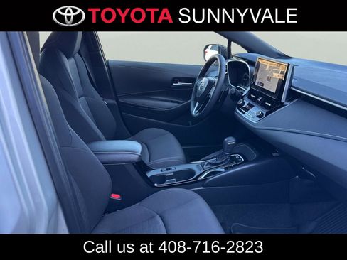 Used 2024 Toyota Corolla SE w/ SE Package image 21