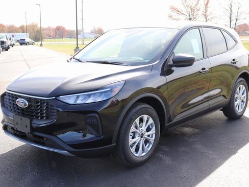 New 2026 Ford Escape Active w/ Tech Pack #1 FWD image 3