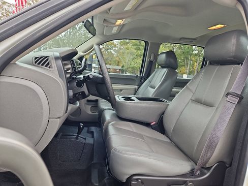 Used 2014 Chevrolet Silverado 3500 W/T w/ Skid Plate Package image 11