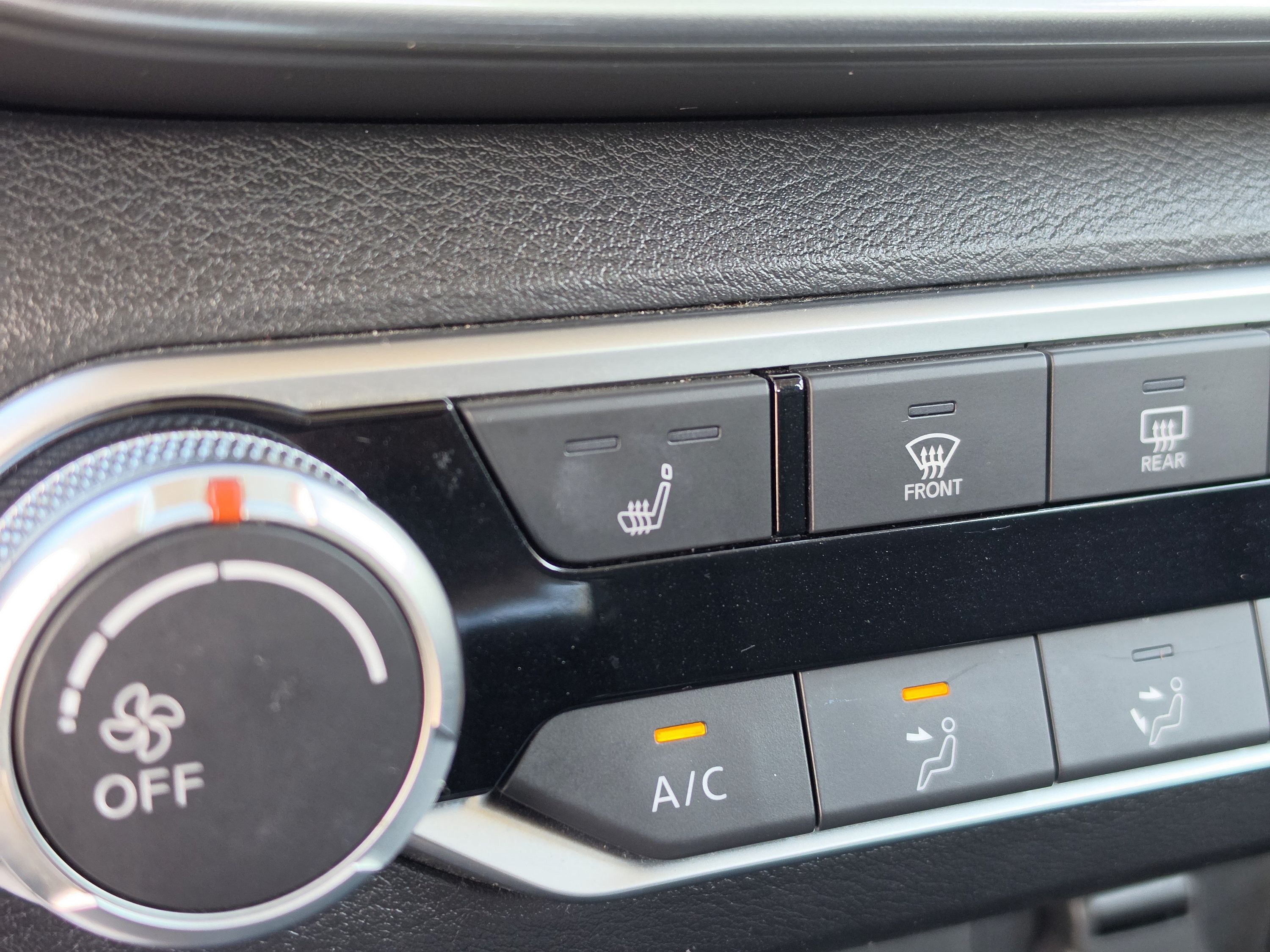 Used 2024 Nissan Altima 2.5 SR w/ SR Premium Package FWD image 31
