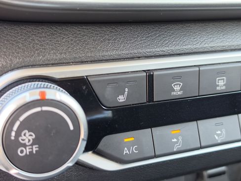 Used 2024 Nissan Altima 2.5 SR w/ SR Premium Package FWD image 31