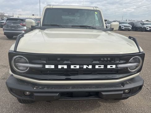 New 2026 Ford Bronco Outer Banks image 10