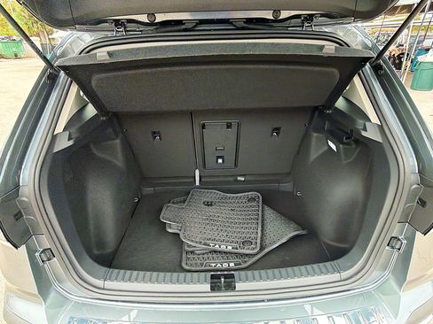 Certified 2025 Volkswagen Taos SE image 26