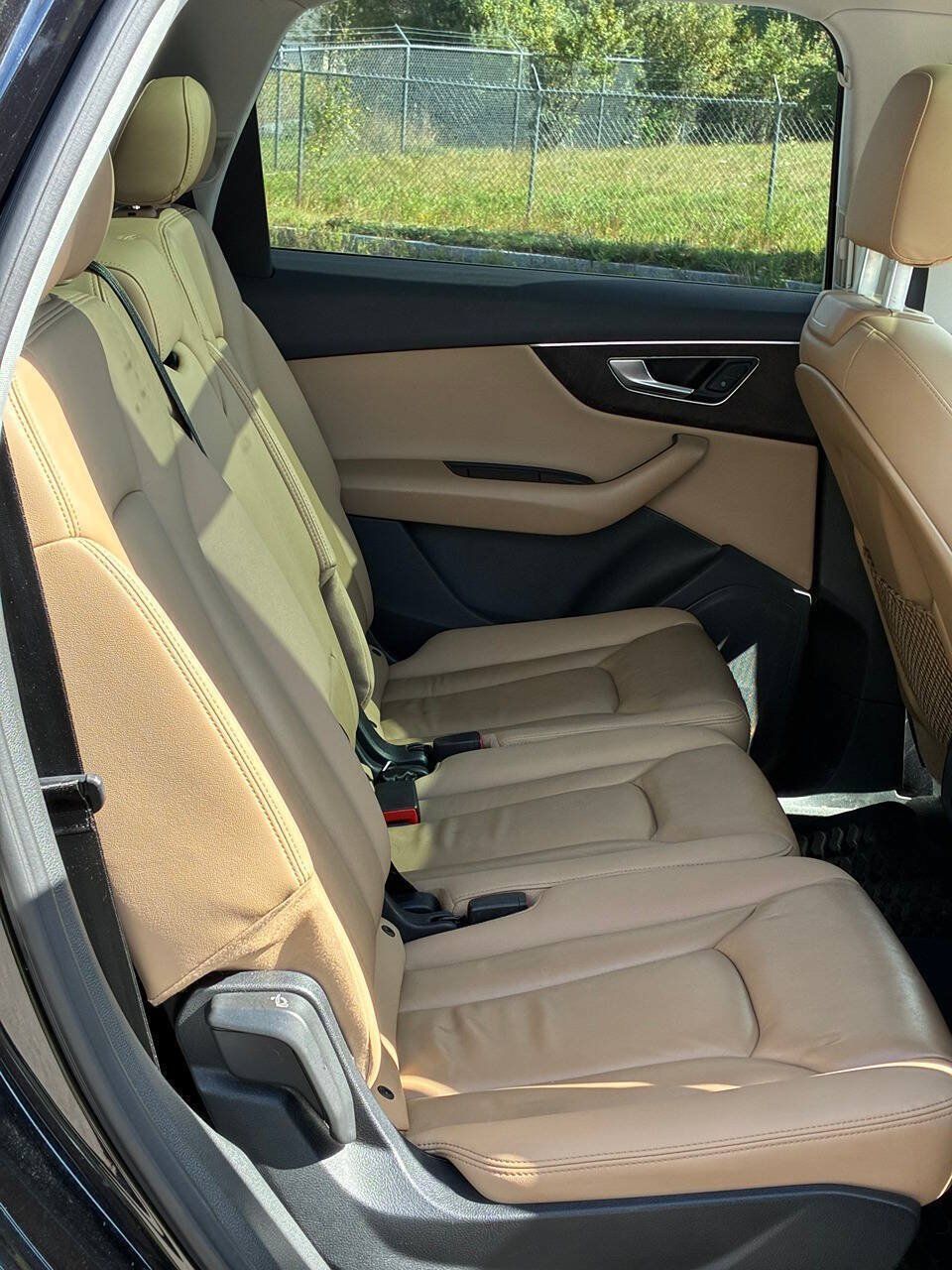 Used 2020 Audi Q7 3.0T Premium w/ Convenience Package AWD/4WD image 8
