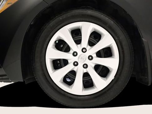 Used 2026 Toyota Corolla LE FWD image 9