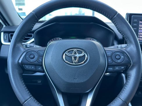 Certified 2022 Toyota RAV4 XLE Premium FWD image 23