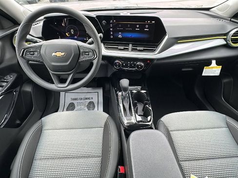 New 2026 Chevrolet Trax LT image 17