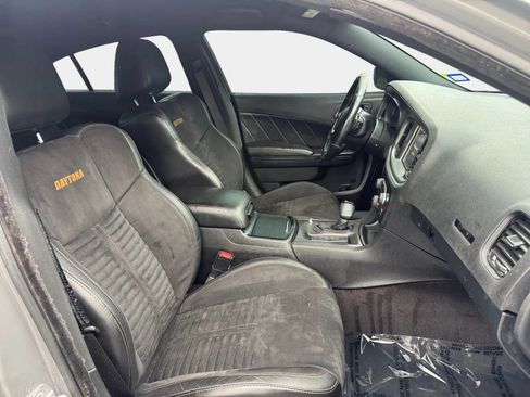 Used 2018 Dodge Charger R/T RWD image 10