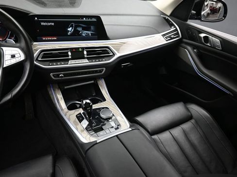 Used 2022 BMW X7 xDrive40i w/ Premium Package AWD/4WD image 14
