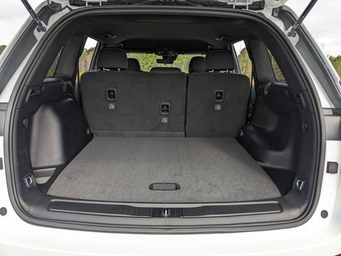 New 2026 Jeep Grand Cherokee Laredo w/ Trailer Tow Package RWD image 36