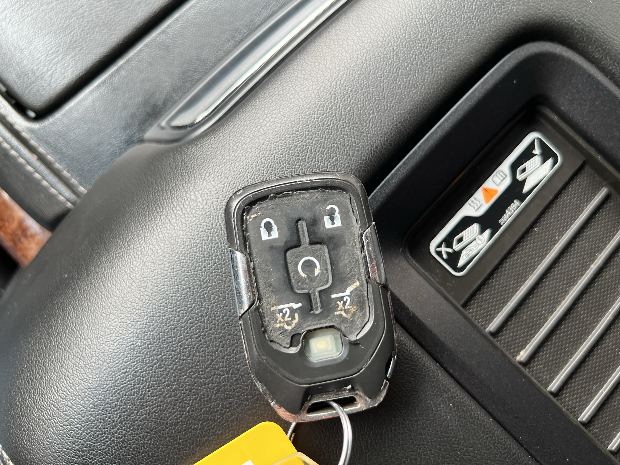 Used 2018 Chevrolet Tahoe Premier AWD/4WD image 32