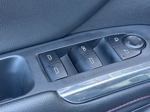 Used 2025 Chevrolet Traverse Z71 AWD/4WD image 13