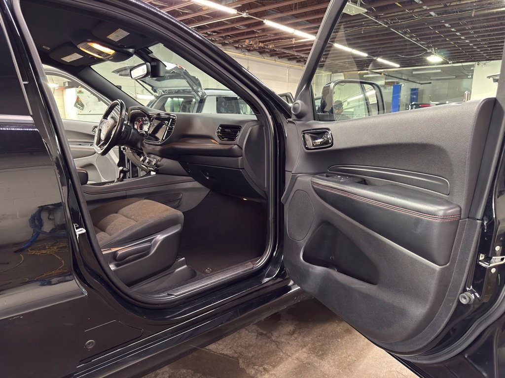 Used 2025 Dodge Durango GT AWD/4WD image 17