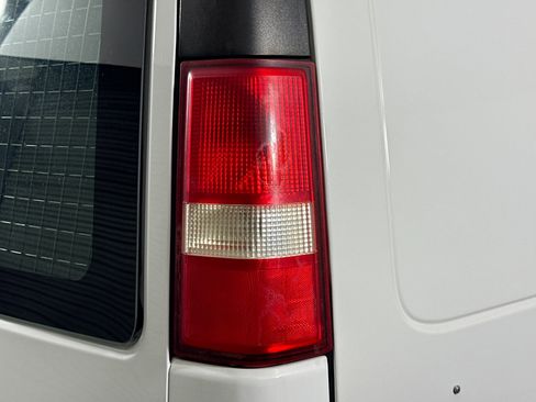 Used 2017 Chevrolet Express 2500 RWD image 27