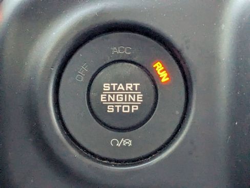 Used 2021 Jeep Gladiator Overland w/ Popular Equipment Package image 30