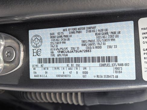 Used 2025 Ford Escape Platinum AWD/4WD image 42