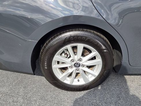 Used 2025 Toyota Camry LE w/ Convenience Package FWD image 12