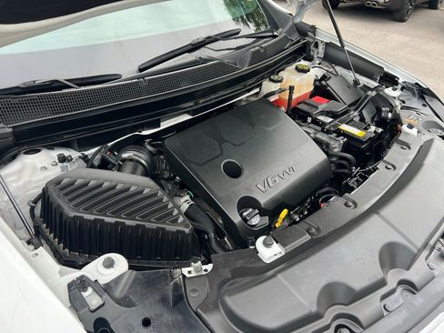 Used 2023 Chevrolet Traverse LT AWD/4WD image 46