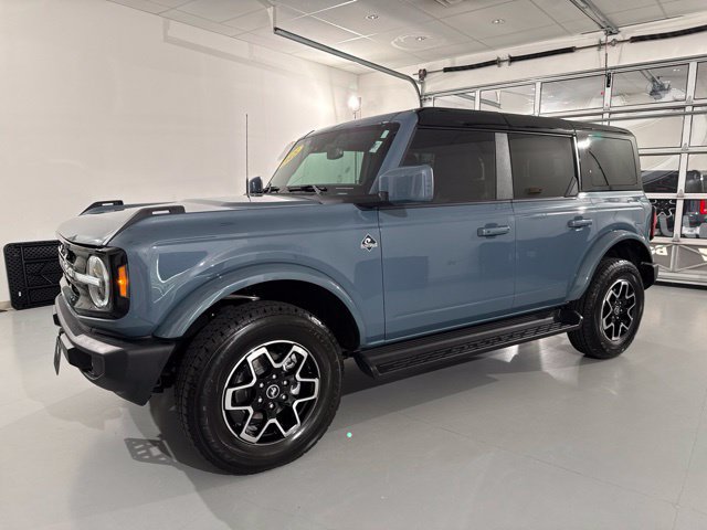 Used 2025 Ford Bronco Outer Banks AWD/4WD image 3