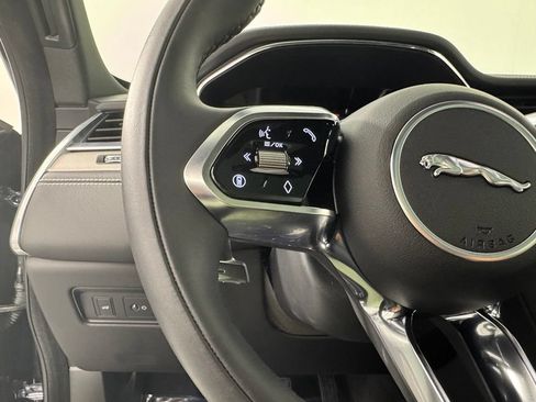 Used 2026 Jaguar F-PACE R-Dynamic S AWD/4WD image 16