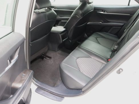 Used 2023 Toyota Camry SE image 25