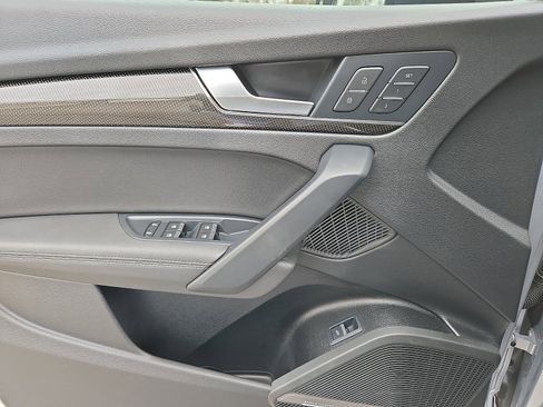 Used 2023 Audi Q5 2.0T Premium Plus w/ Premium Plus Package image 13