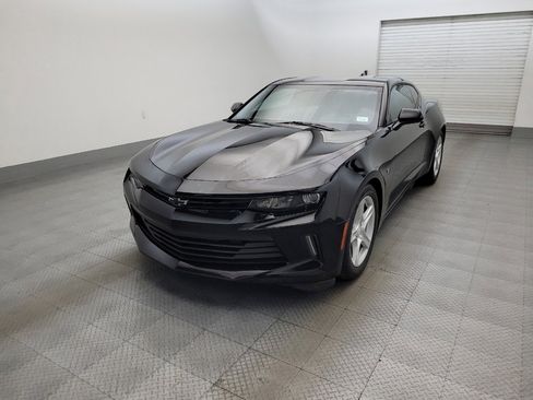 Used 2017 Chevrolet Camaro LT RWD image 15