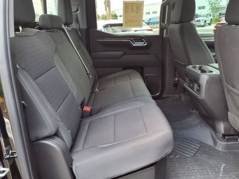 Used 2025 Chevrolet Silverado 1500 LT Trail Boss w/ Convenience Package II AWD/4WD image 17