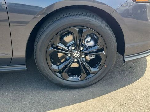 Used 2025 Honda Accord SE image 5