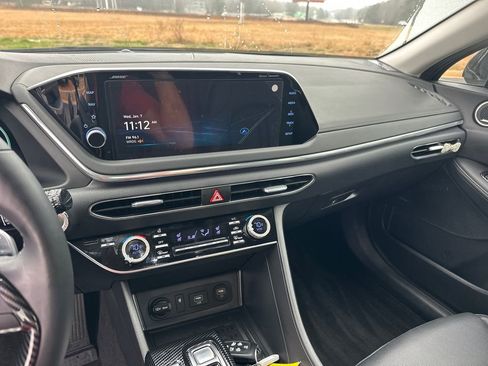 Used 2022 Hyundai Sonata Limited image 28