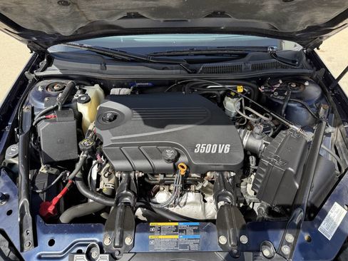 Used 2008 Chevrolet Impala LT w/ Luxury Edition Package FWD image 9