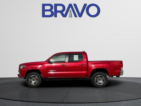 Used 2016 Toyota Tacoma SR5 w/ Towing Package image 8