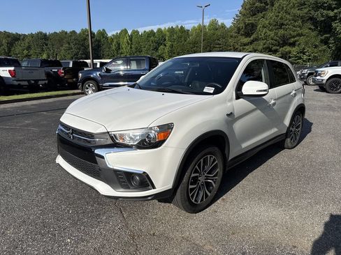 Used 2019 Mitsubishi Outlander Sport ES FWD image 3