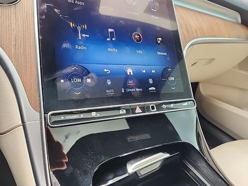 Used 2024 Mercedes-Benz C 300 Sedan image 29