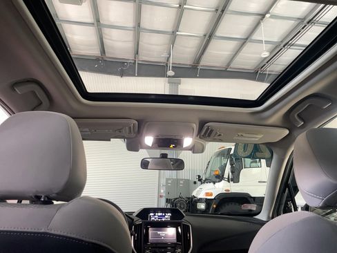 Used 2020 Subaru Forester Premium AWD/4WD image 8