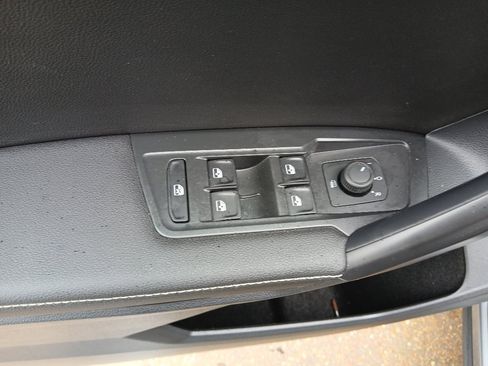 Used 2023 Volkswagen Tiguan S FWD image 10