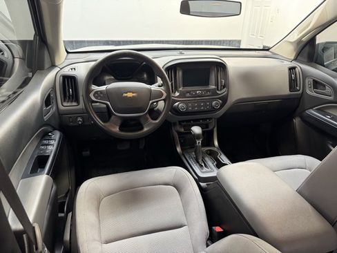 Used 2022 Chevrolet Colorado W/T w/ Custom Special Edition image 4