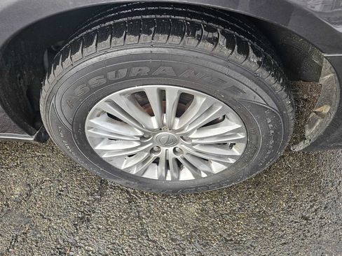 Used 2015 Chrysler Town & Country Touring-L w/ Driver Convenience Group FWD image 8